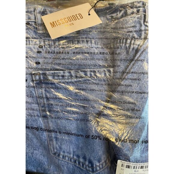 MISSGUIDED Plus High Waist Riot Mom Jeans Blue Wash Sz 18 - Picture 5 of 5